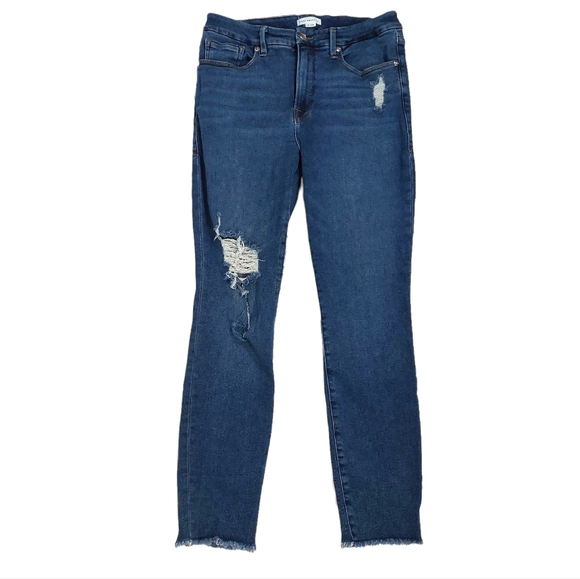 Good American Busted Knee Raw Hem Stretch Jeans - Picture 6 of 12